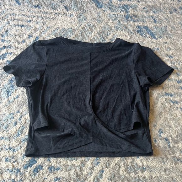 NWOT beyond yoga featherweight under over crop tee SMALL - Picture 4 of 6